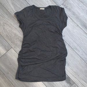 Maternity tshirt